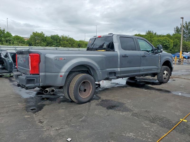 2024 Ford F-350 super duty VIN 1FT8W3DTXPED65239 COPART salvage auction — SIDE, NE - CERT OF TITLE-SALVAGE, sold $5,500 on 2026-07-27 (photo 3)