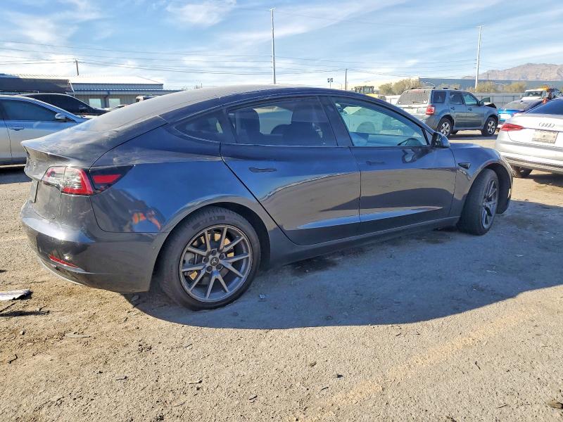 2019 Tesla Model 3 VIN 5YJ3E1EB5KF386871 COPART salvage auction — SIDE, Nv - Salvage Title, sold $6,100 on 2026-07-07 (photo 3)