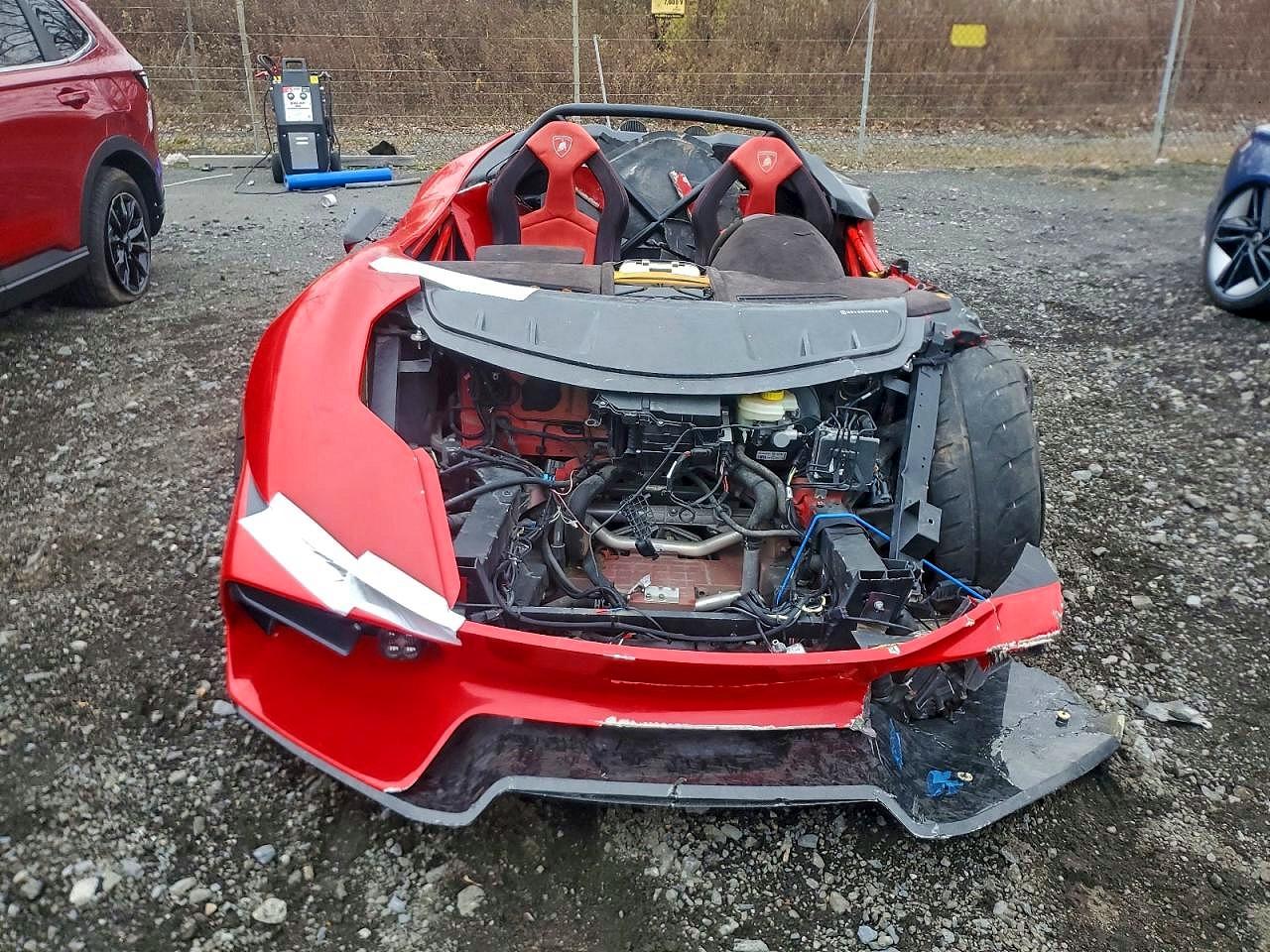 2012 Lamborghini Gallardo VIN ZHWGU7AJ5CLA11916 COPART salvage auction — All Over, NJ - CERT OF TITLE-SALVAGE, sold $72,100 on 2026-04-02 (photo 5)