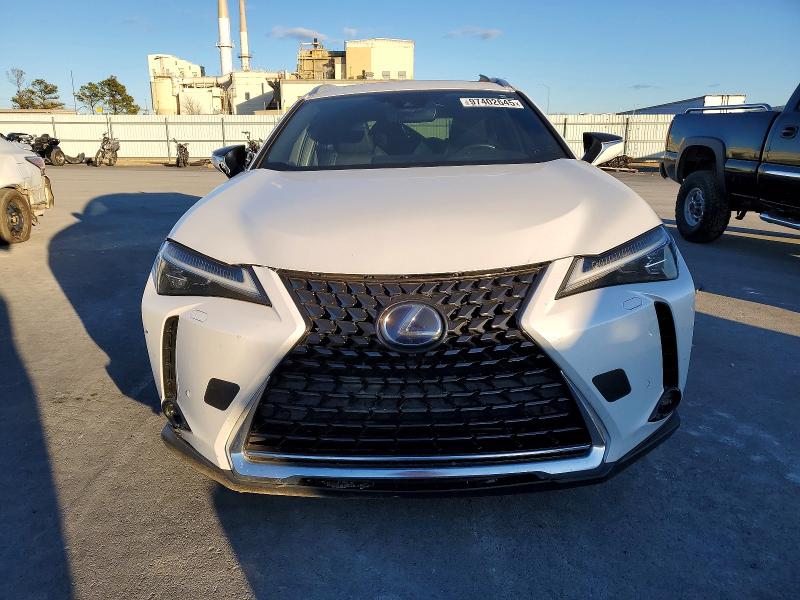 2019 Lexus Ux VIN JTHU9JBH5K2016135 COPART salvage auction — REAR END, Ok - Cert Of Title-Salvage, sold $10,000 on 2026-07-22 (photo 5)