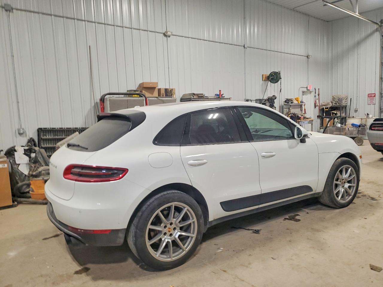 2015 Porsche Macan VIN WP1AB2A50FLB56923 COPART salvage auction — Mechanical, IA - CERTIFICATE OF TITLE, sold $5,500 on 2026-02-10 (photo 3)