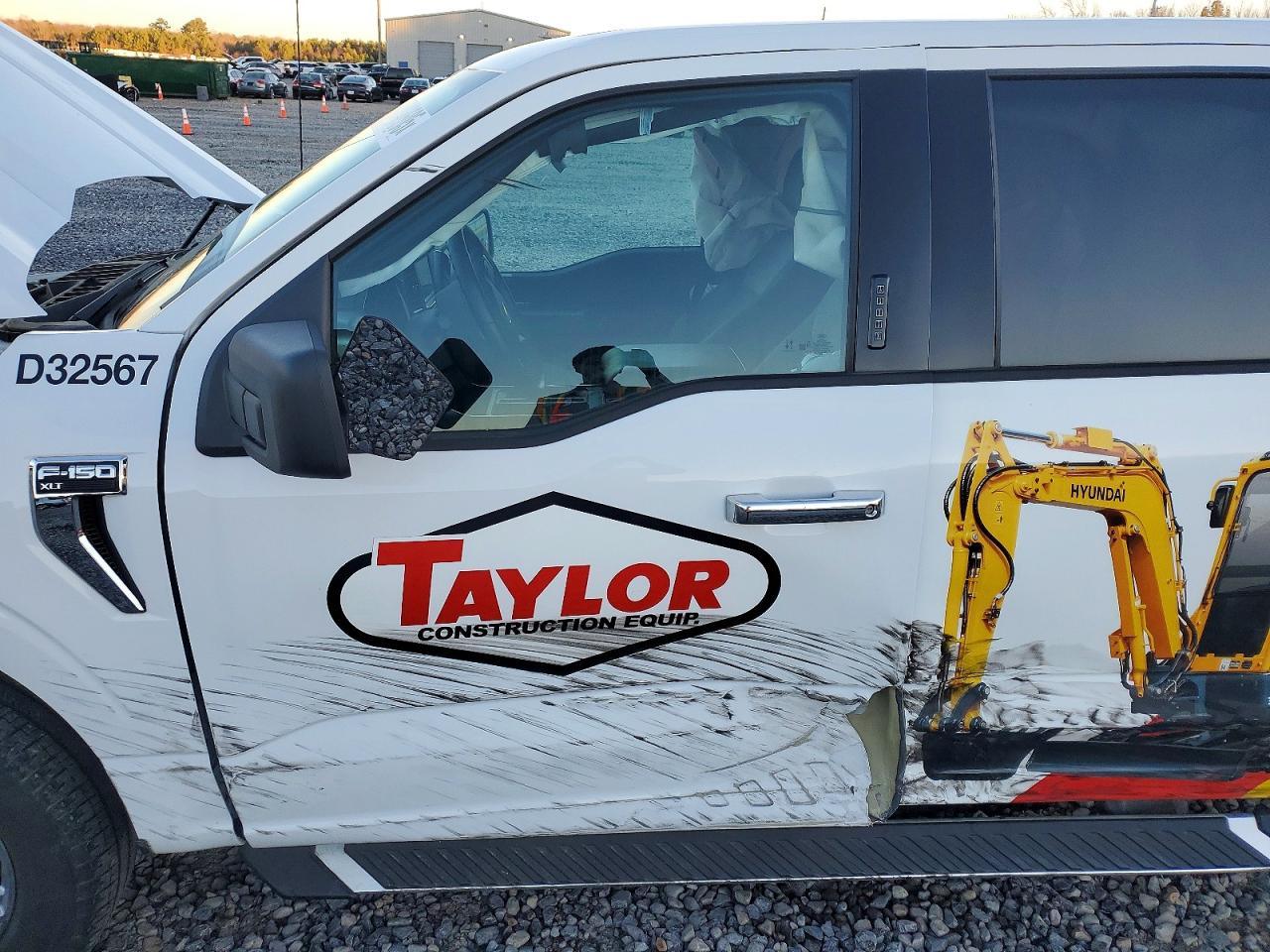 2023 Ford F-150 Lightning VIN 1FTEW1EP2PKD32567 COPART salvage auction — Side, TN - SALVAGE CERTIFICATE, sold $14,800 on 2026-07-03 (photo 7)