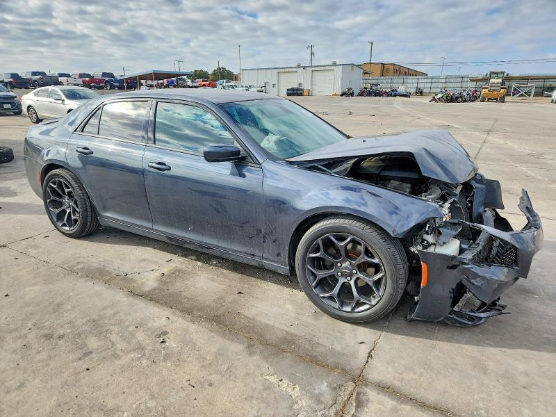 2019 Chrysler 300 VIN 2C3CCABG7KH537827 COPART salvage auction — FRONT END, Tx - Salvage Vehicle Title, sold $3,000 on 2026-07-02 (photo 4)
