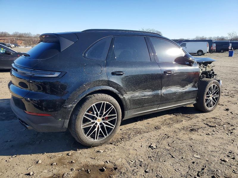 2024 Porsche Cayenne VIN WP1AL2AY0RDA32060 COPART salvage auction — FRONT END, Salvage Title, sold $300 on 2026-07-30 (photo 3)