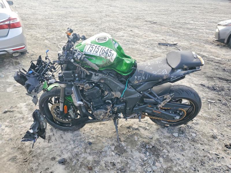 2025 Kawasaki Zx1100 VIN JKAZXBJ15SA000234 COPART salvage auction — ALL OVER, Ga - Cert Of Title-Salvage, sold $2,975 on 2026-07-30 (photo 3)