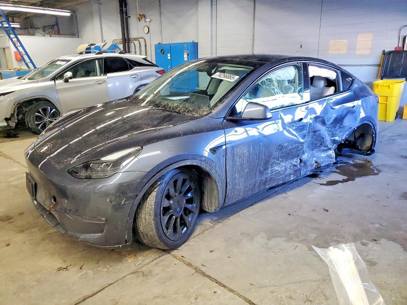 2023 Tesla Model y VIN 7SAYGAEE0PF967148 COPART salvage auction — SIDE, Il - Salvage Certificate, sold $9,200 on 2026-07-27 (photo 1)