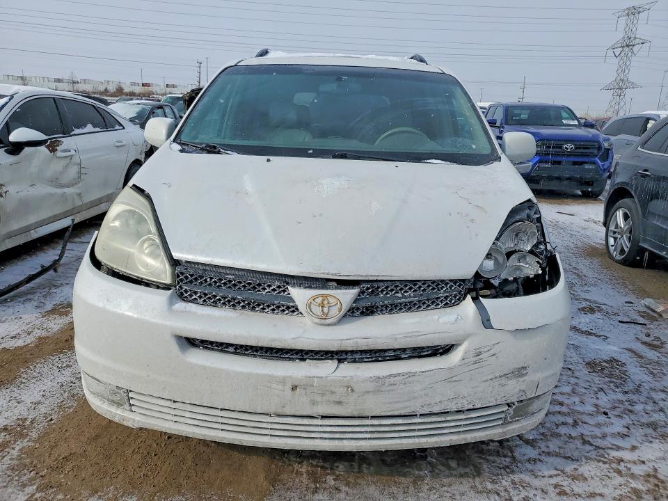 2004 Toyota Sienna VIN 5TDZA22C94S074740 COPART salvage auction — FRONT END, Il - Salvage Certificate, sold $800 on 2026-07-07 (photo 5)
