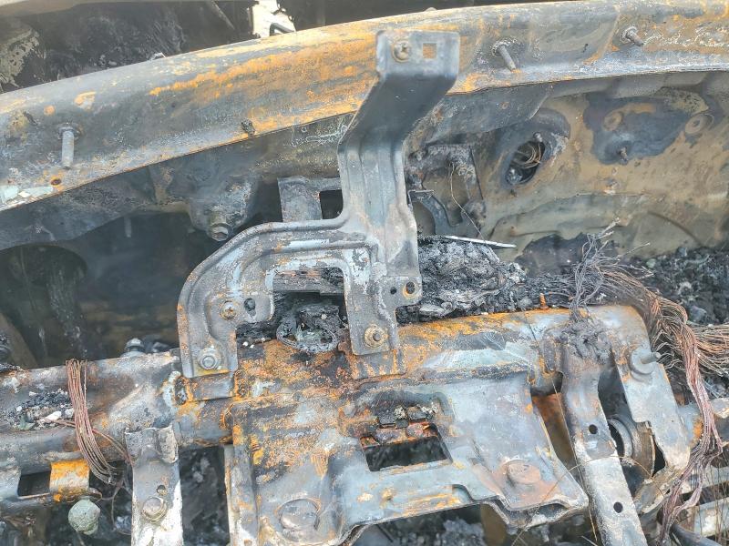 2018 Kia Stinger VIN KNAE55LC6J6027774 COPART salvage auction — BURN, ID - SALVAGE CERTIFICATE OF TITLE, sold $60 on 2026-07-16 (photo 9)