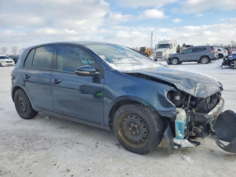 2013 Volkswagen Golf VIN WVWDM7AJ5DW044035 COPART salvage auction — UNDERCARRIAGE, Salvage Title, sold $800 on 2026-07-16 (photo 4)