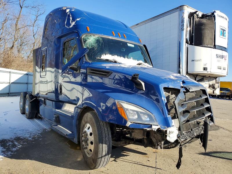 2025 Freightliner Cascadia 126 VIN 3AKJHHDRXSSWE6239 — COPART salvage auction photo
