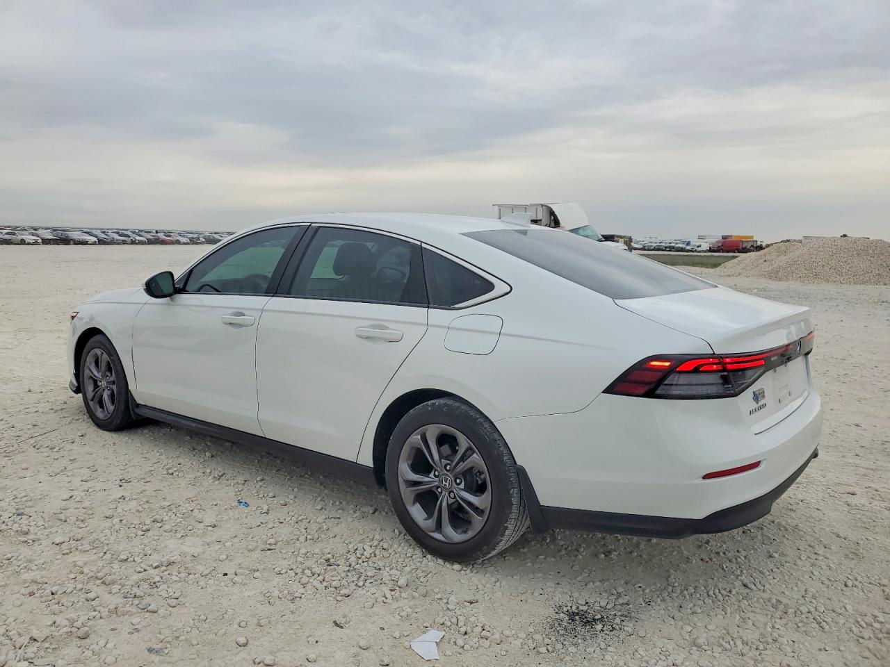 2024 Honda Accord VIN 1HGCY1F35RA025367 COPART salvage auction — Hail, TX - CERTIFICATE OF TITLE, sold $10,500 on 2026-07-09 (photo 2)