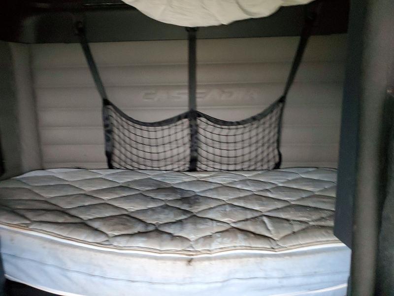 2020 Freightliner Cascadia 126 VIN 3AKJHHDR1LSLL9001 COPART salvage auction — FRONT END, OH - DIS/DLR/EXP ONLY CLEAN TITLE, sold $2,450 on 2026-07-07 (photo 6)