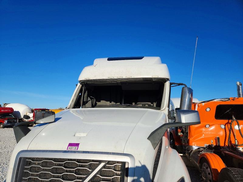 2023 Volvo Vnl VIN 4V4NC9EH4PN619153 COPART salvage auction — SIDE, FL - CERTIFICATE OF DESTRUCTION, sold $14,600 on 2026-09-03 (photo 9)