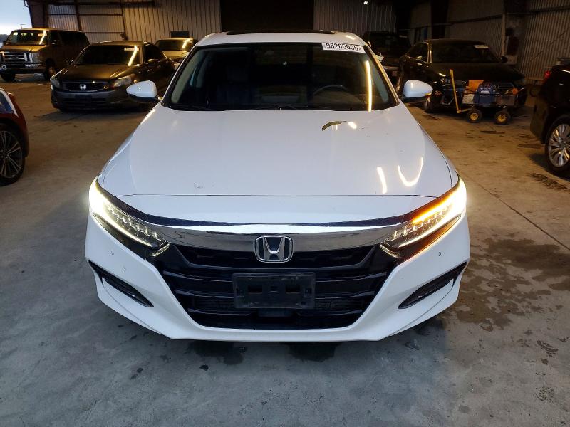 2019 Honda Accord VIN 1HGCV2F91KA021793 COPART salvage auction — VANDALISM, Ca - Salvage Certificate, sold $6,900 on 2026-07-02 (photo 5)