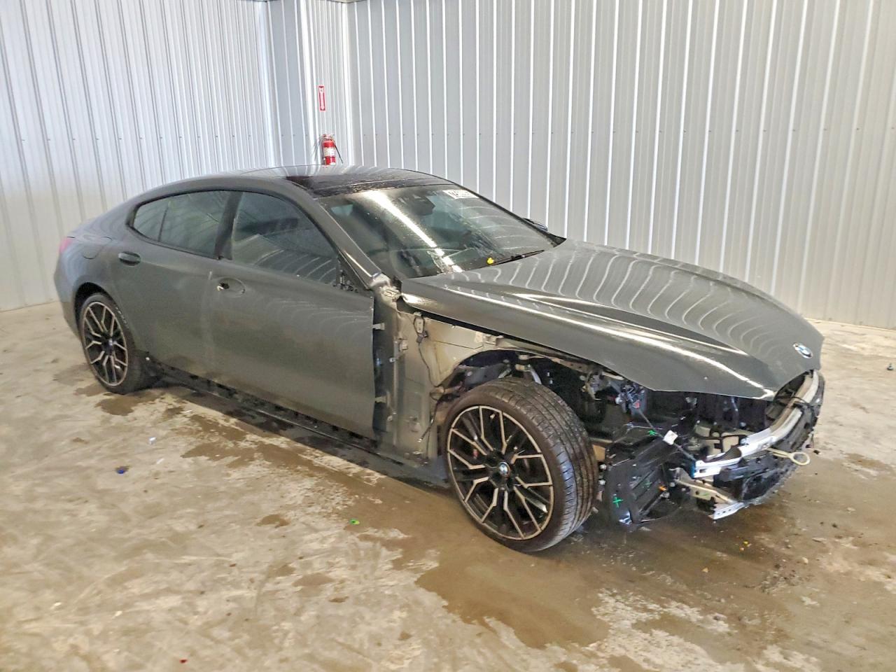2024 BMW 8er VIN WBAGV2C06RCP13405 COPART salvage auction — Front End, NC - DLR ONLY-CLEAN/OVER 25% DAMAGE, sold $33,500 on 2026-04-30 (photo 4)