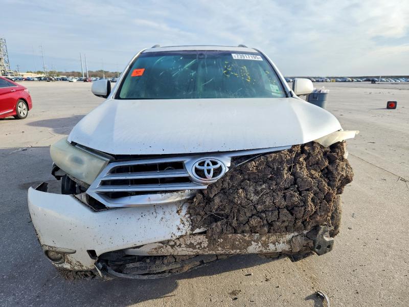 2011 Toyota Highlander VIN 5TDYK3EH4BS039431 COPART salvage auction — FRONT END, LA - CERT OF TITLE-SALVAGE FLOOD, sold $125 on 2026-07-29 (photo 5)