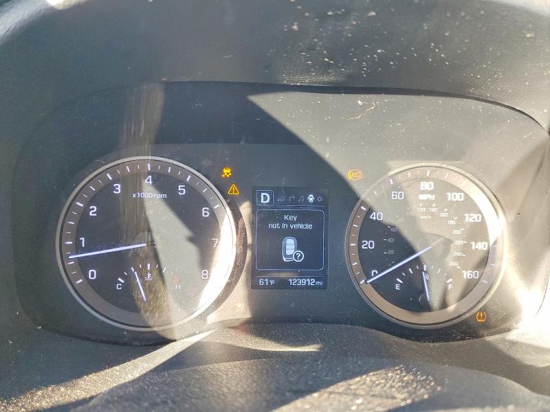 2018 Hyundai Tucson VIN KM8J33A21JU637188 COPART salvage auction — FRONT END, Fl - Cert Of Title Slvg Rebuildable, sold $15 on 2026-07-06 (photo 9)