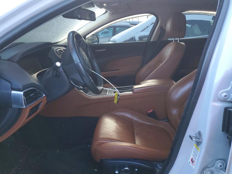 2018 Jaguar Xe VIN SAJAN4EV3JCP17768 COPART salvage auction — MINOR DENT/SCRATCHES, CT - CERTIFICATE OF TITLE, sold $5,500 on 2026-07-31 (photo 7)