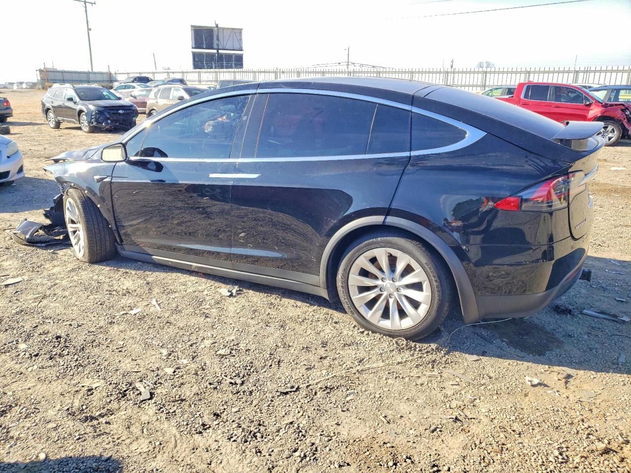 2017 Tesla Model x VIN 5YJXCAE2XHF077364 COPART salvage auction — Front End, VA - CERTIFICATE OF TITLE, sold $5,500 on 2026-01-23 (photo 2)