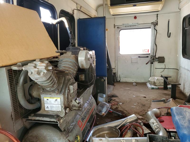 2002 Ford VIN 1FDSE35F12HA57400 COPART salvage auction — NORMAL WEAR, Ny - Certificate Of Title, sold $1,800 on 2026-07-09 (photo 6)