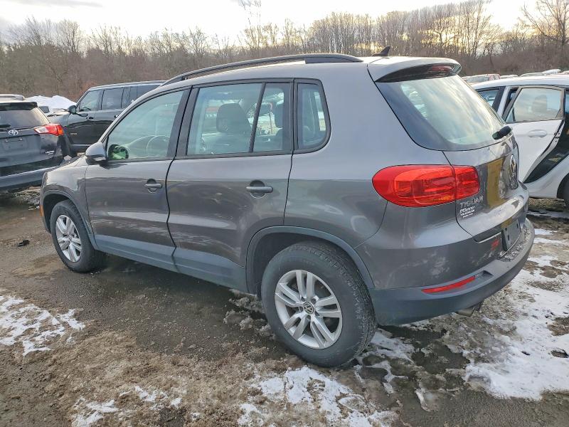 2015 Volkswagen Tiguan VIN WVGBV7AX3FW550065 COPART salvage auction — NORMAL WEAR, ME - CERTIFICATE OF TITLE, sold $3,900 on 2026-07-18 (photo 2)