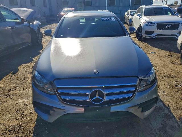2018 Mercedes-benz E-klasse VIN WDDZF4JB5JA335625 COPART salvage auction — SIDE, Ca - Salvage Certificate, sold $200 on 2026-08-20 (photo 5)