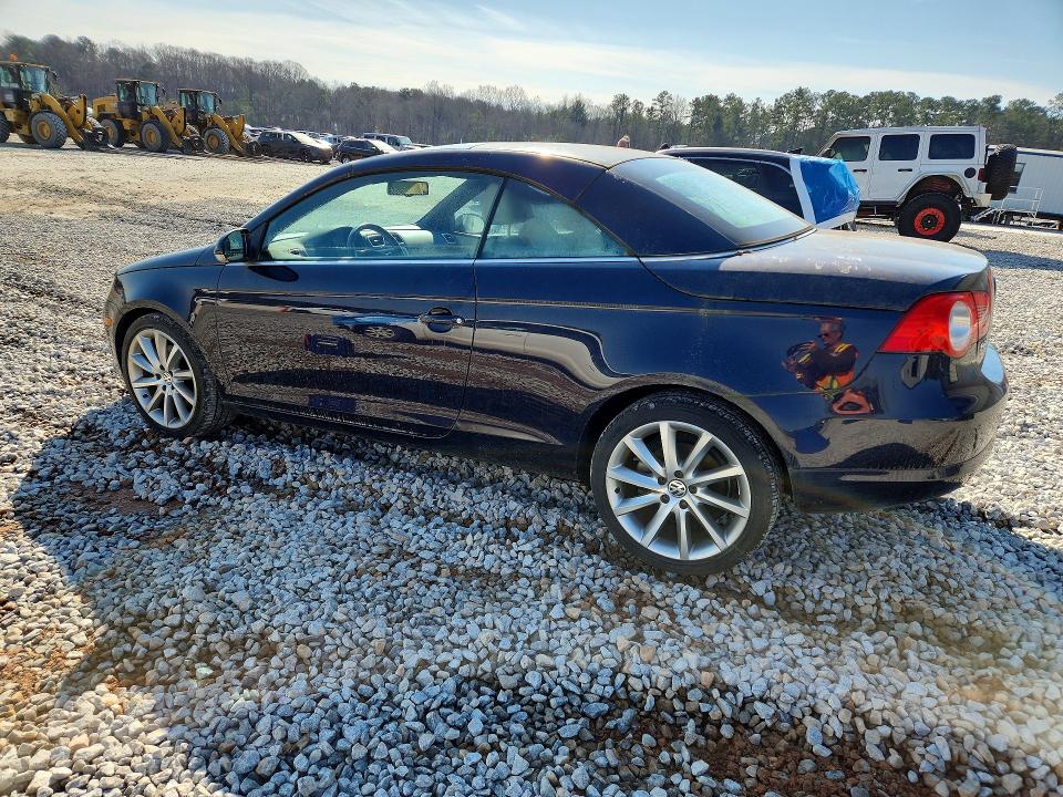 2007 Volkswagen Eos VIN WVWDA71F67V015125 COPART salvage auction — WATER/FLOOD, Fl - Certificate Of Title, sold $350 on 2026-07-07 (photo 2)