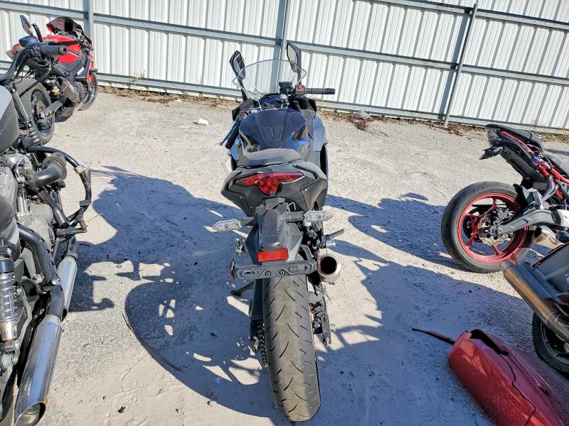 2025 Kawasaki Zg VIN ML5EXGJ16SDA72525 COPART salvage auction — SIDE, Sc - Cert Of Title-Salvage, sold $1,950 on 2026-07-06 (photo 4)