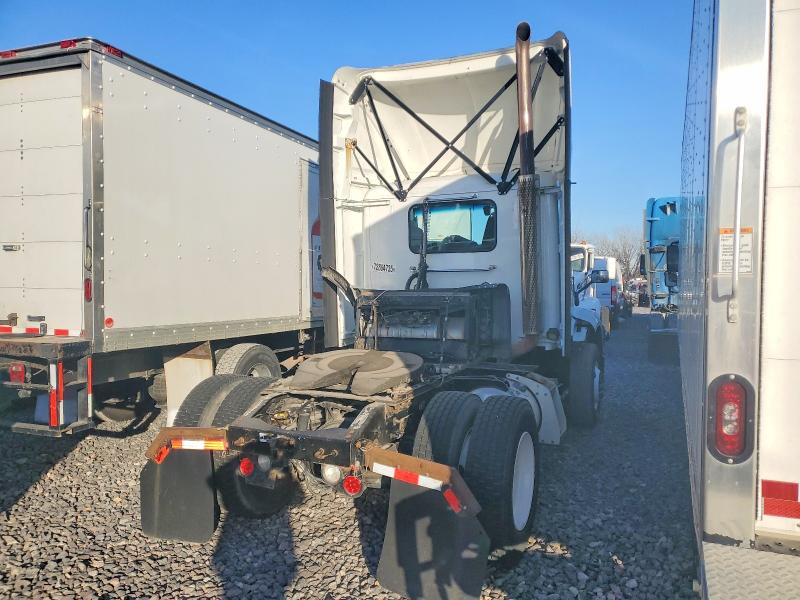 2017 Peterbilt All models VIN 1XPBA48X5HD429006 COPART salvage auction — NORMAL WEAR, IN - CERTIFICATE OF TITLE, sold $5,500 on 2026-09-17 (photo 4)