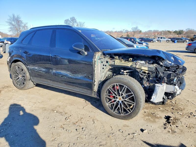 2024 Porsche Cayenne VIN WP1AL2AY0RDA32060 COPART salvage auction — FRONT END, Salvage Title, sold $300 on 2026-07-30 (photo 4)