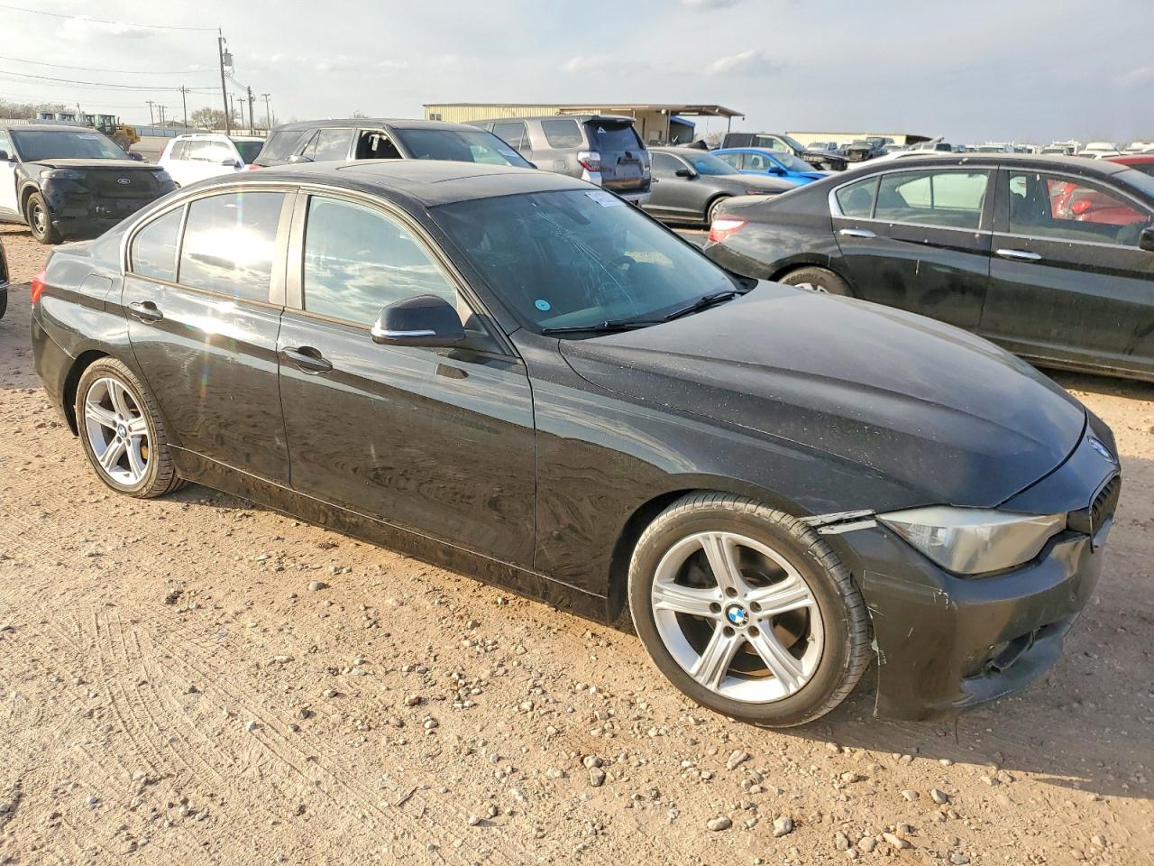 2014 BMW 3 Series VIN WBA3B1C54EP679299 COPART salvage auction — Rear End, VA - CERTIFICATE OF TITLE, sold $1,350 on 2026-07-09 (photo 4)