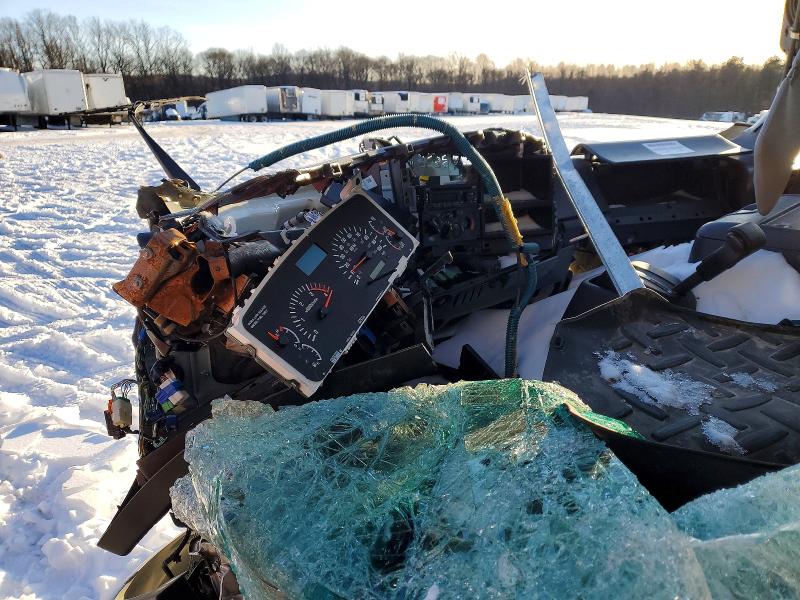 2023 Isuzu VIN 54DK6S1F4PSA51570 COPART salvage auction — ROLLOVER, Pa - Certificate Of Salvage, sold $3,700 on 2026-09-08 (photo 9)