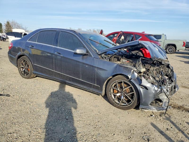 2011 Mercedes-benz E-klasse VIN WDDHF5GB2BA379298 COPART salvage auction — FRONT END, CA - SALVAGE CERTIFICATE, sold $100 on 2026-07-28 (photo 4)