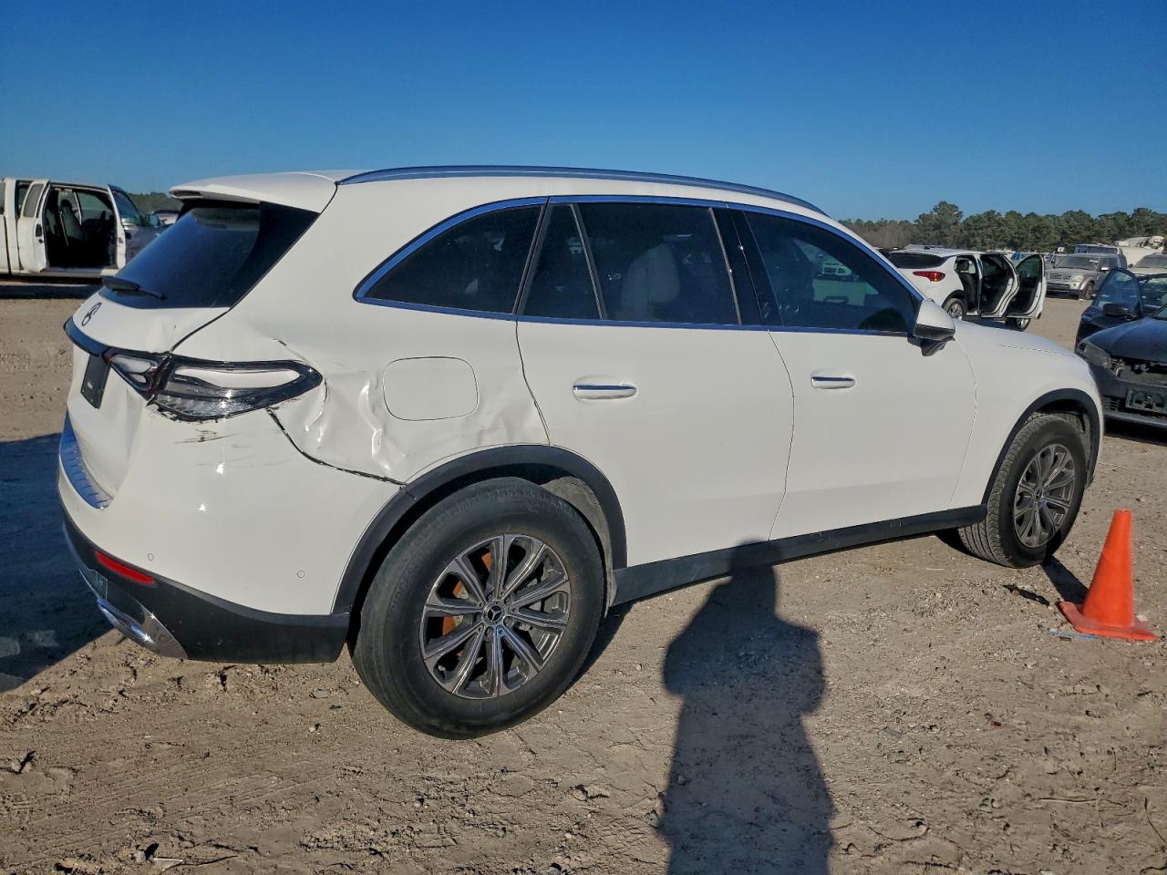 2025 Mercedes-Benz GLC-Class VIN W1NKM4GB1SF296490 COPART salvage auction — Side, TX - CERTIFICATE OF TITLE, sold $19,300 on 2026-01-15 (photo 3)