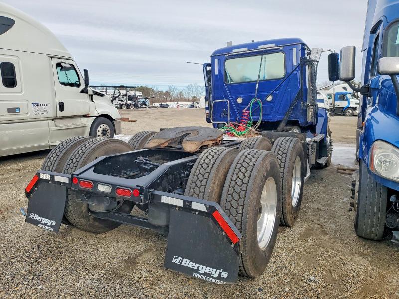 2026 Mack All models VIN 1M1PN4GY7TM018852 COPART salvage auction — ALL OVER, NJ - CERT OF TITLE-SALVAGE, sold $15,700 on 2026-07-23 (photo 4)