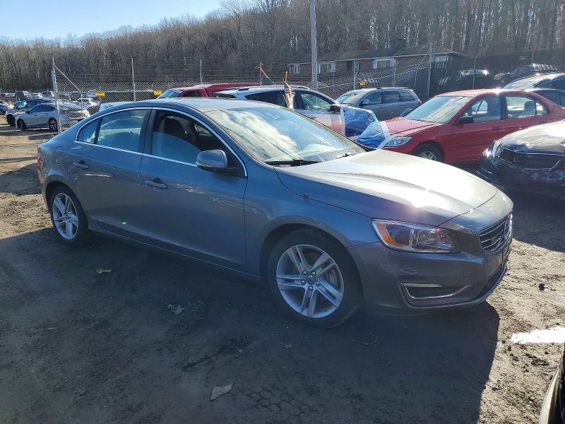 2016 Volvo S60 VIN LYV612TM4GB106742 COPART salvage auction — WATER/FLOOD, MD - PARTS ONLY-NO TITLE LETTER, sold $100 on 2026-07-28 (photo 4)