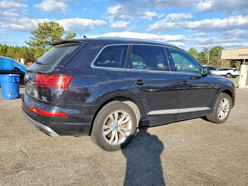 2017 Audi Q7 VIN WA1LAAF73HD021802 COPART salvage auction — NORMAL WEAR, Sc - Certificate Of Title, sold $3,350 on 2026-07-22 (photo 3)
