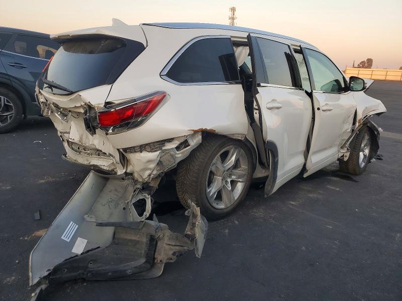 2016 Toyota Highlander VIN 5TDDKRFH5GS320807 COPART salvage auction — REAR END, Ca - Salvage Certificate, sold $2,450 on 2026-07-09 (photo 3)