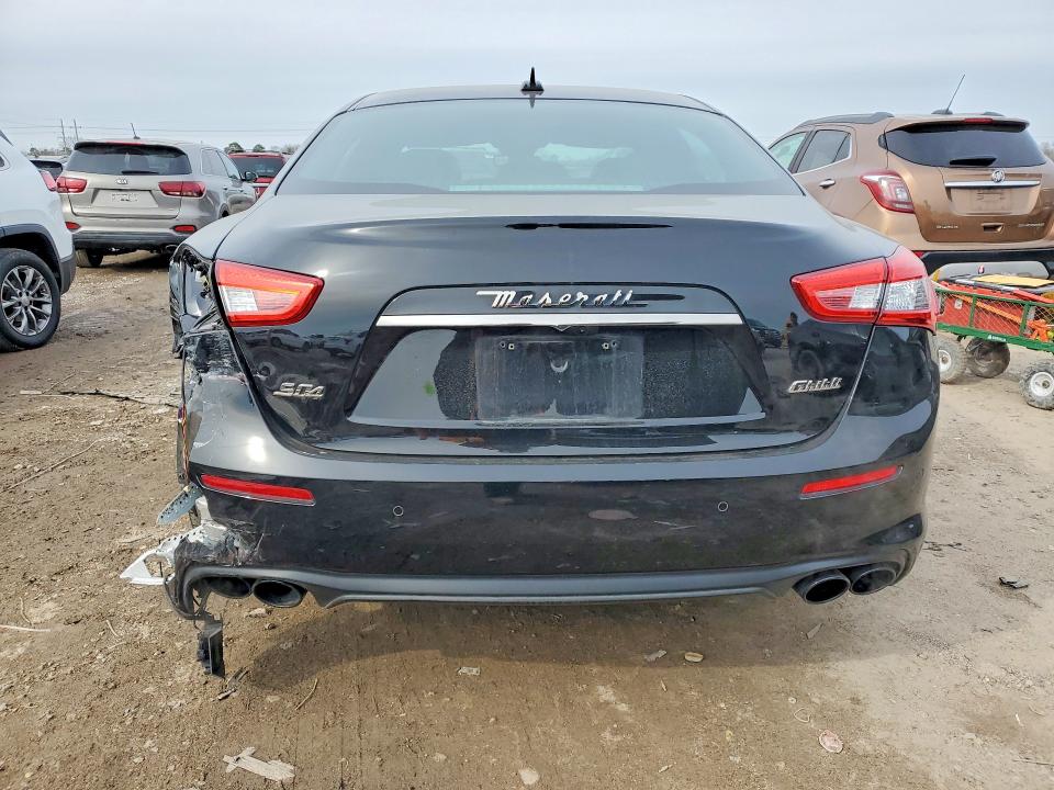 2018 Maserati Ghibli VIN ZAM57YTA8J1303135 COPART salvage auction — REAR END, Salvage Title, sold $6,600 on 2026-07-30 (photo 6)