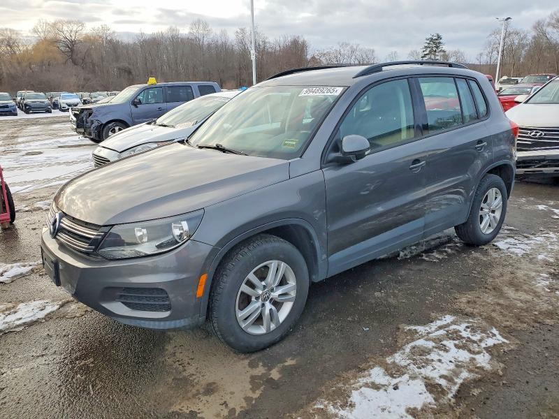 2015 Volkswagen Tiguan VIN WVGBV7AX3FW550065 COPART salvage auction — NORMAL WEAR, ME - CERTIFICATE OF TITLE, sold $3,900 on 2026-07-18 (photo 1)