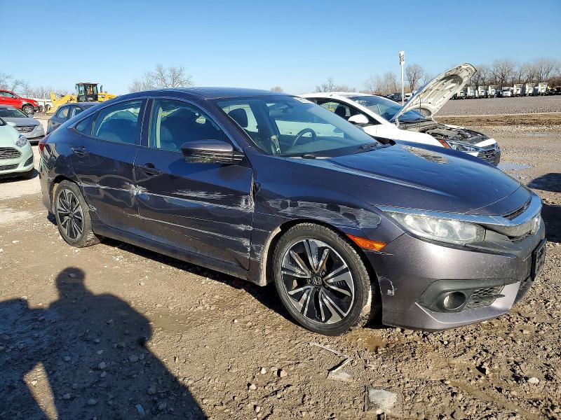 2017 Honda Civic VIN 19XFC1F31HE032631 COPART salvage auction — SIDE, In - Cert Of Title-Salvage Title, sold $4,350 on 2026-07-09 (photo 4)