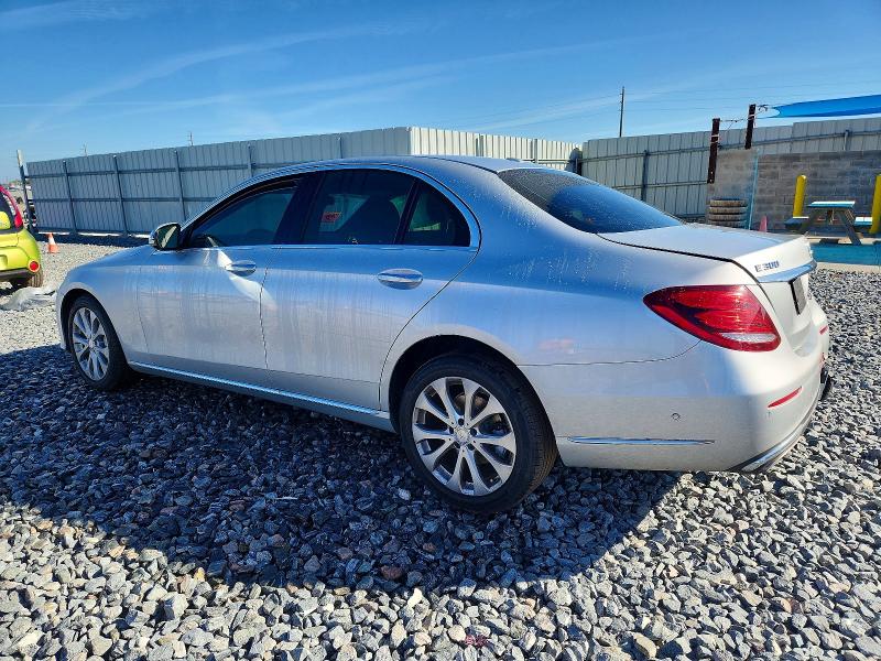2017 Mercedes-benz E-klasse VIN WDDZF4JB8HA102333 COPART salvage auction — ALL OVER, Salvage Title, sold $2,500 on 2026-08-07 (photo 2)