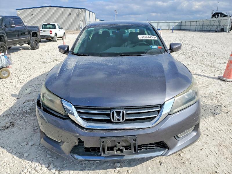 2013 Honda Accord VIN 1HGCR2F54DA283800 COPART salvage auction — FRONT END, Tx - Salvage Vehicle Title, sold $3,350 on 2026-07-02 (photo 5)