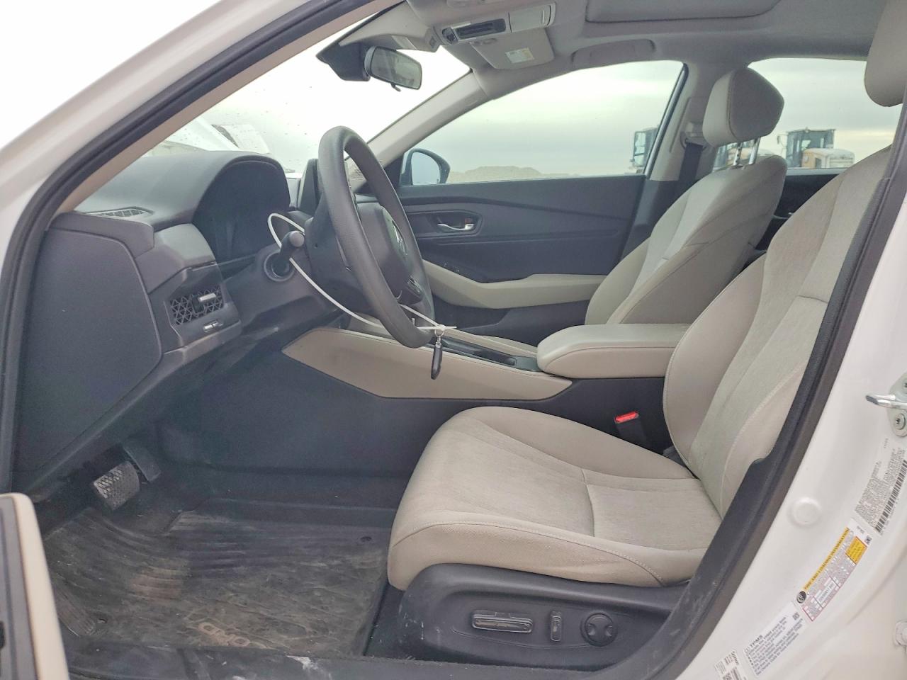 2024 Honda Accord VIN 1HGCY1F35RA025367 COPART salvage auction — Hail, TX - CERTIFICATE OF TITLE, sold $10,500 on 2026-07-09 (photo 7)