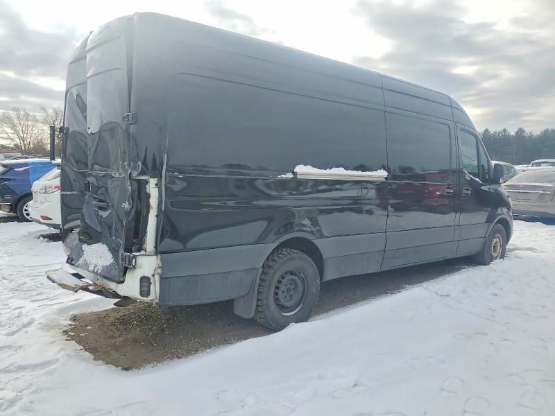 2021 Mercedes-benz Sprinter VIN W1W40CHY3MT052969 COPART salvage auction — REAR END, Md - Cert Of Salvage > 75% Damage, sold $12,900 on 2026-07-30 (photo 3)