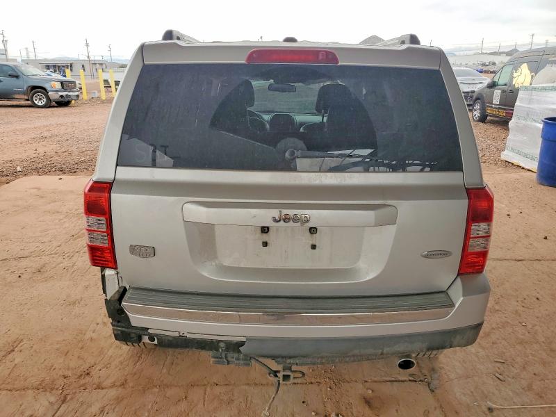 2011 Jeep Patriot VIN 1J4NT4GB6BD182417 COPART salvage auction — SIDE, Az - Cert Of Title - Salvage, sold $175 on 2026-07-30 (photo 6)