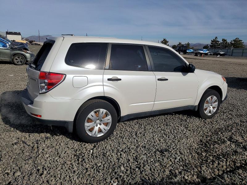 2009 Subaru Forester VIN JF2SH61619H739000 COPART salvage auction — REAR END, CA - SALVAGE CERTIFICATE, sold $900 on 2026-07-30 (photo 3)