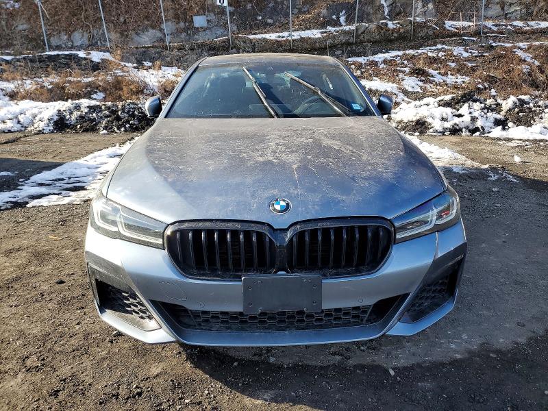 2022 BMW 5er VIN WBA13BJ01NWX57691 COPART salvage auction — REAR END, Salvage Title, sold $11,600 on 2026-08-11 (photo 5)