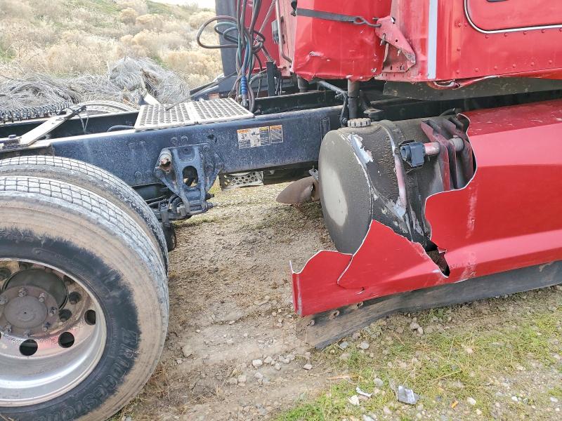2021 Kenworth T680 VIN 1XKYD49X6MJ438346 COPART salvage auction — ALL OVER, UT - SALVAGE CERTIFICATE, sold $9,300 on 2026-07-09 (photo 9)