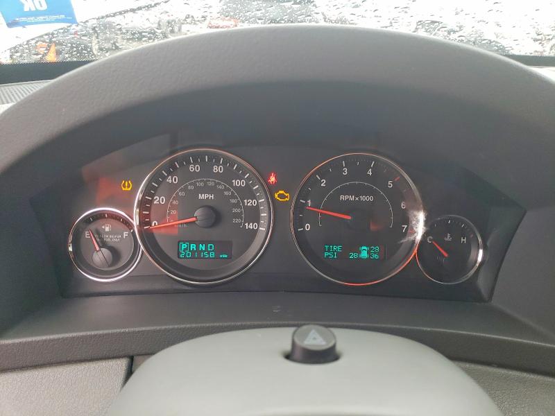 2007 Jeep Grand cherokee VIN 1J8HS68M37C635187 COPART salvage auction — NORMAL WEAR, Ca - Dis/Dlr/Exp Only Clean Title, sold $1,350 on 2026-07-02 (photo 9)